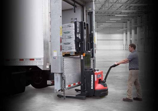 Raymond 6210 Walkie Straddle Stacker; Walkie Pallet Stacker