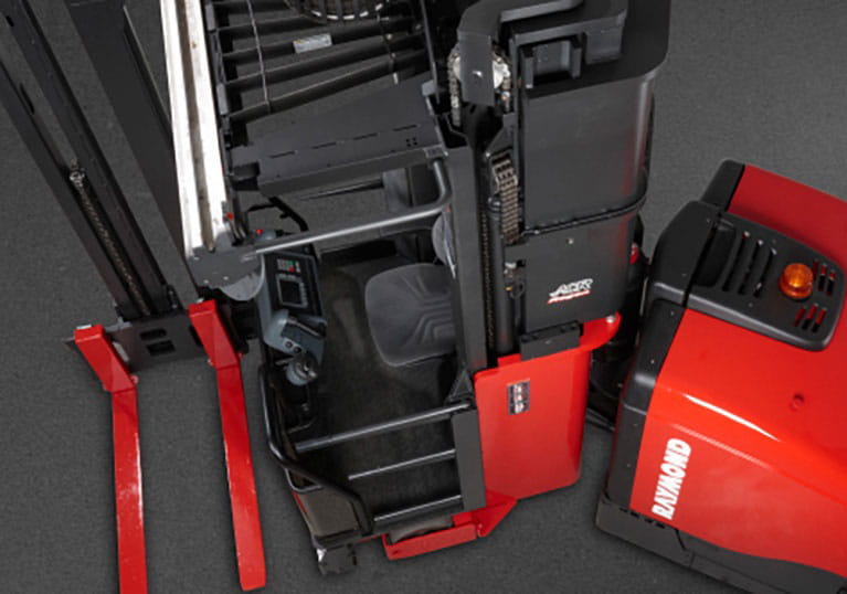 Raymond 9800 Swing Reach Truck Overhead view