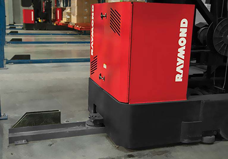 Raymond Transtacker Heavy-Duty High Capacity Turret Truck